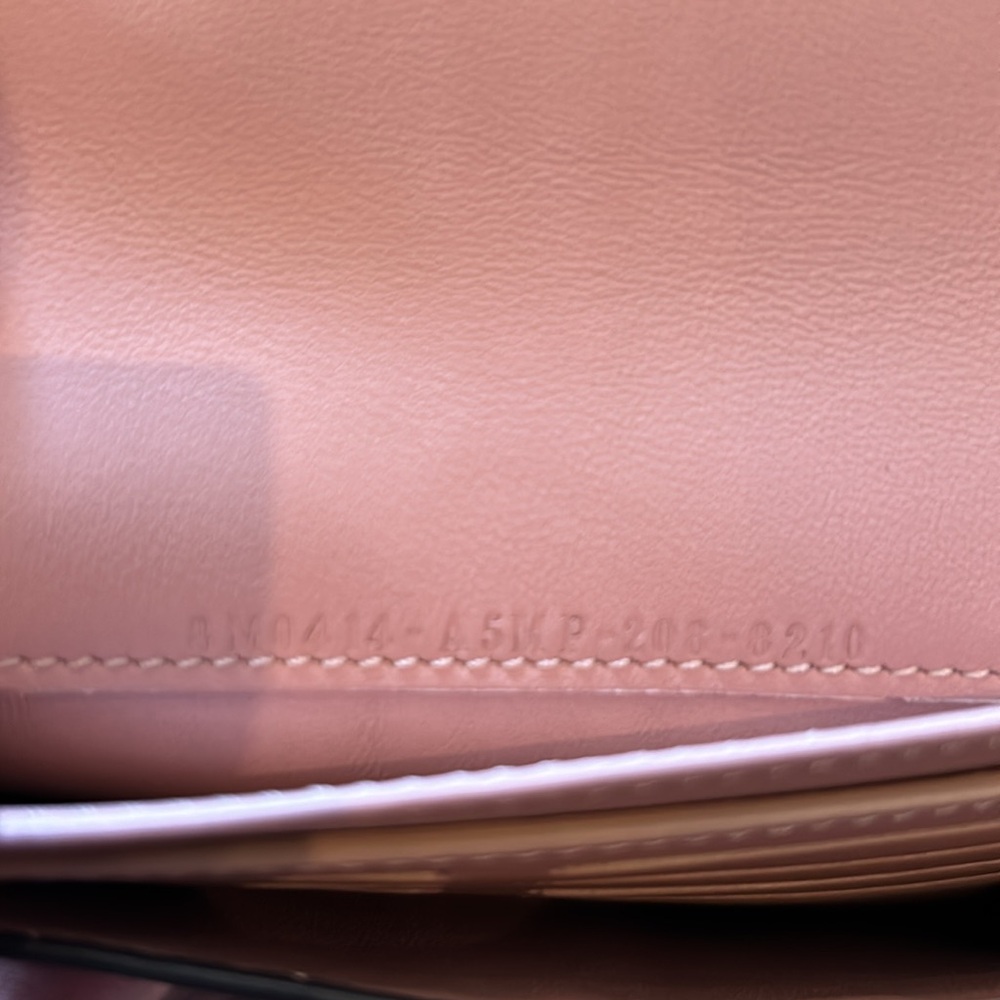 Authentic Gorgeous Timeless Fendi Peekaboo Crossbody Wallet on Chain - Picture 6 of 9